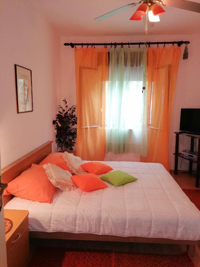 Apartamento 2 L Jablanac Exterior foto