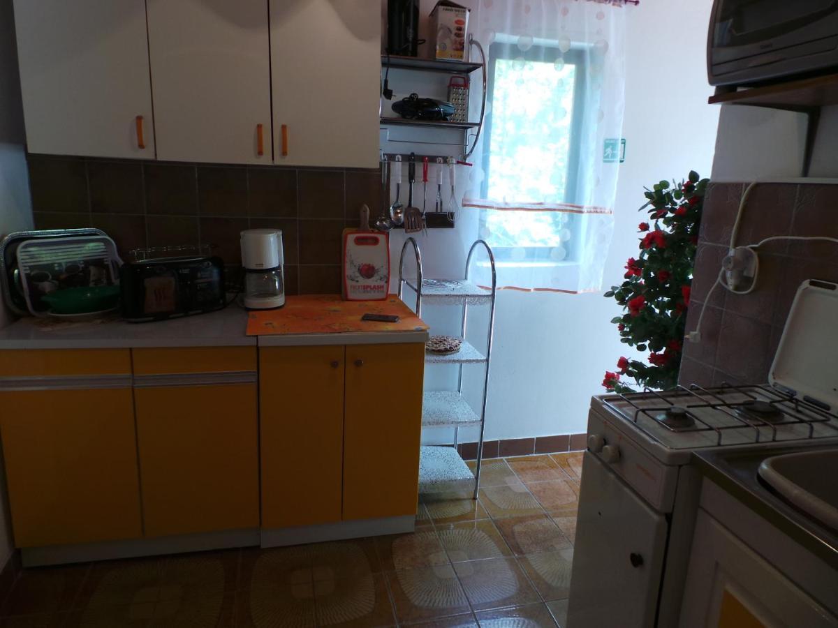 Apartamento 2 L Jablanac Exterior foto