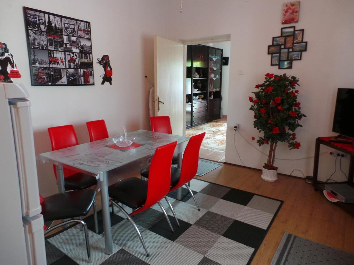 Apartamento 2 L Jablanac Exterior foto