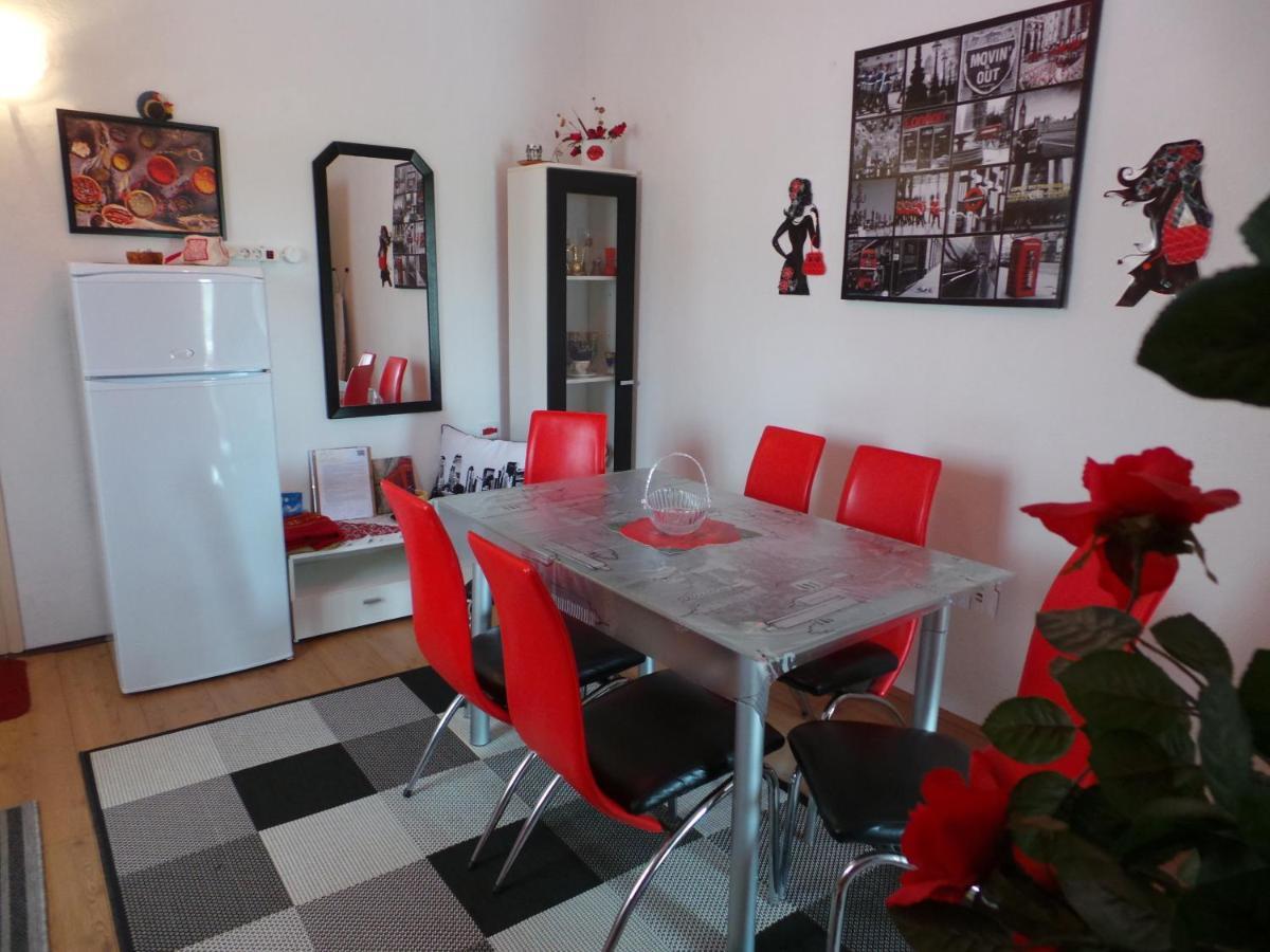 Apartamento 2 L Jablanac Exterior foto